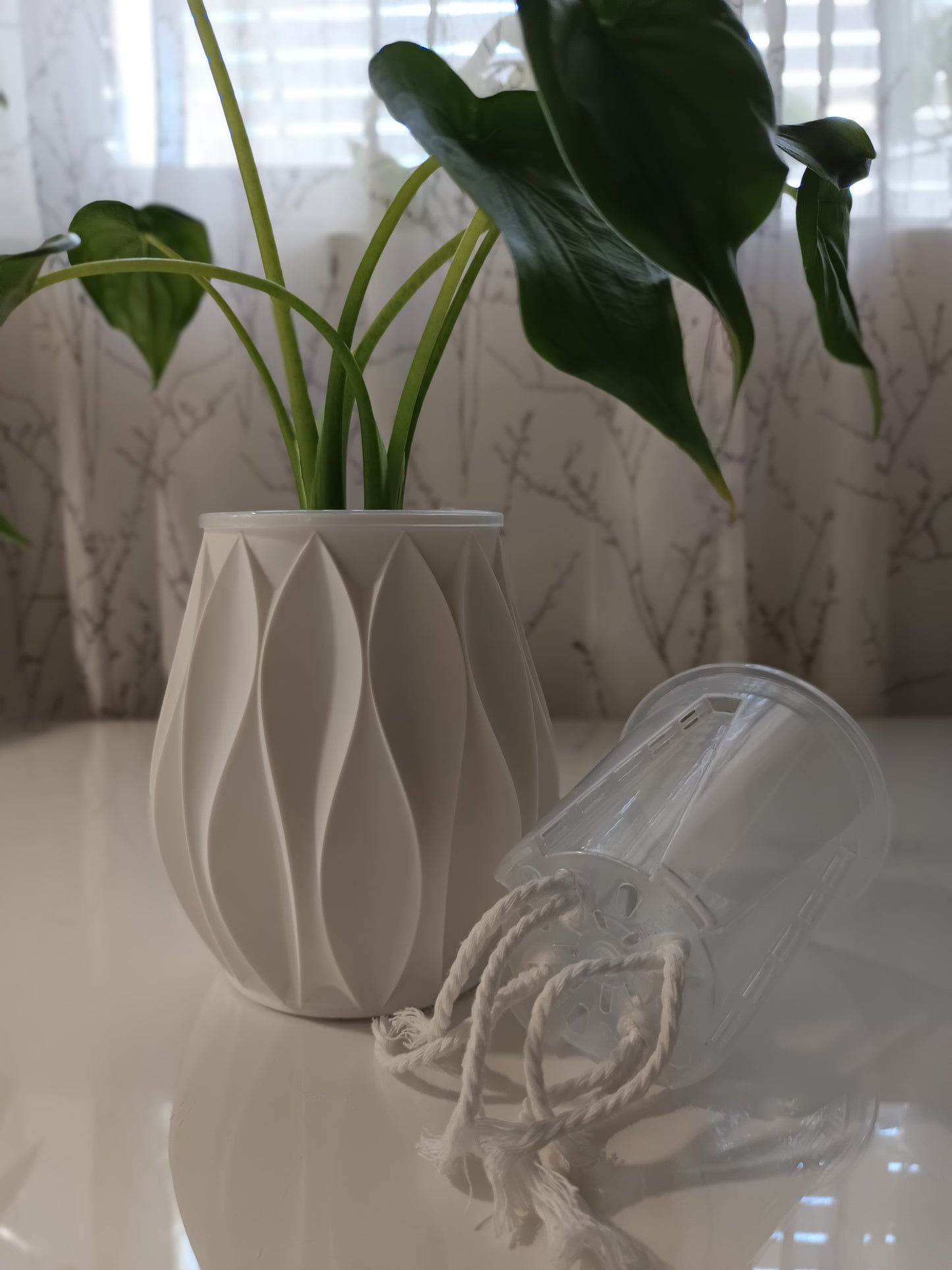 NestPot Abyssal – Decorative Cage Cover for Aroid Nursery Pots